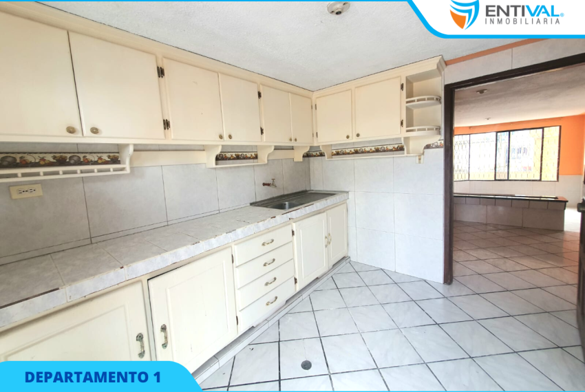 ENTIVAL INMOBILIARIA CASA RENTERA DE VENTA REMATE EN SANTO DOMINGO DE REMATE ZONA CENTRICA6