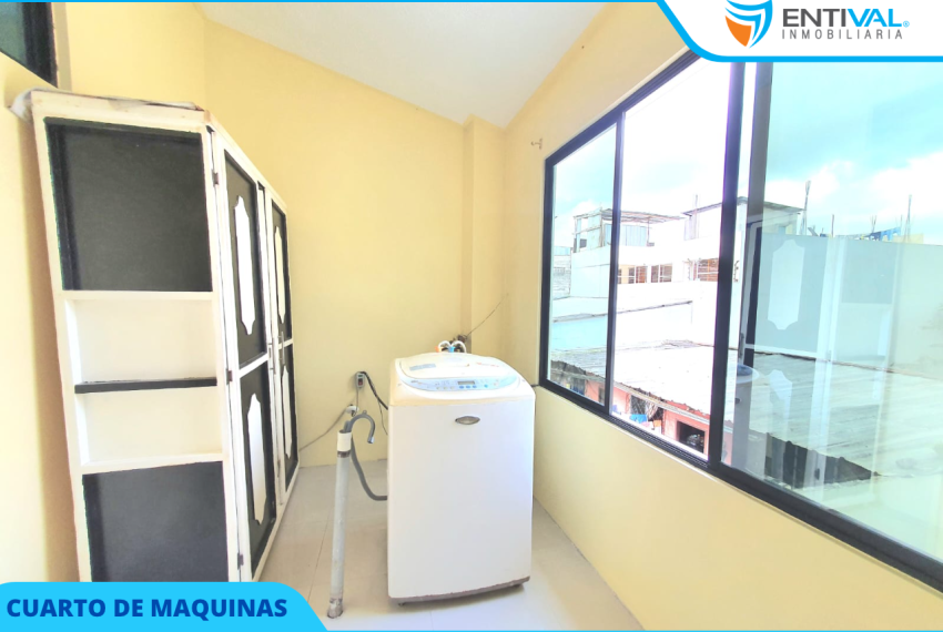 ENTIVAL INMOBILIARIA CASA EQUINERA DE VENTA REMATE EN ANILLO VIAL SANTO DOMINGO15