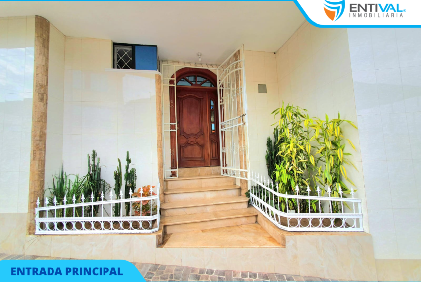 ENTIVAL INMOBILIARIA CASA EQUINERA DE VENTA REMATE EN ANILLO VIAL SANTO DOMINGO3